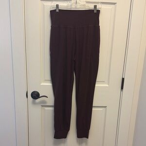 Athleta Salutation Jogger-Maroon